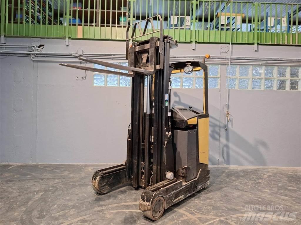 CAT NR16N Reachtruck voor hoog niveau