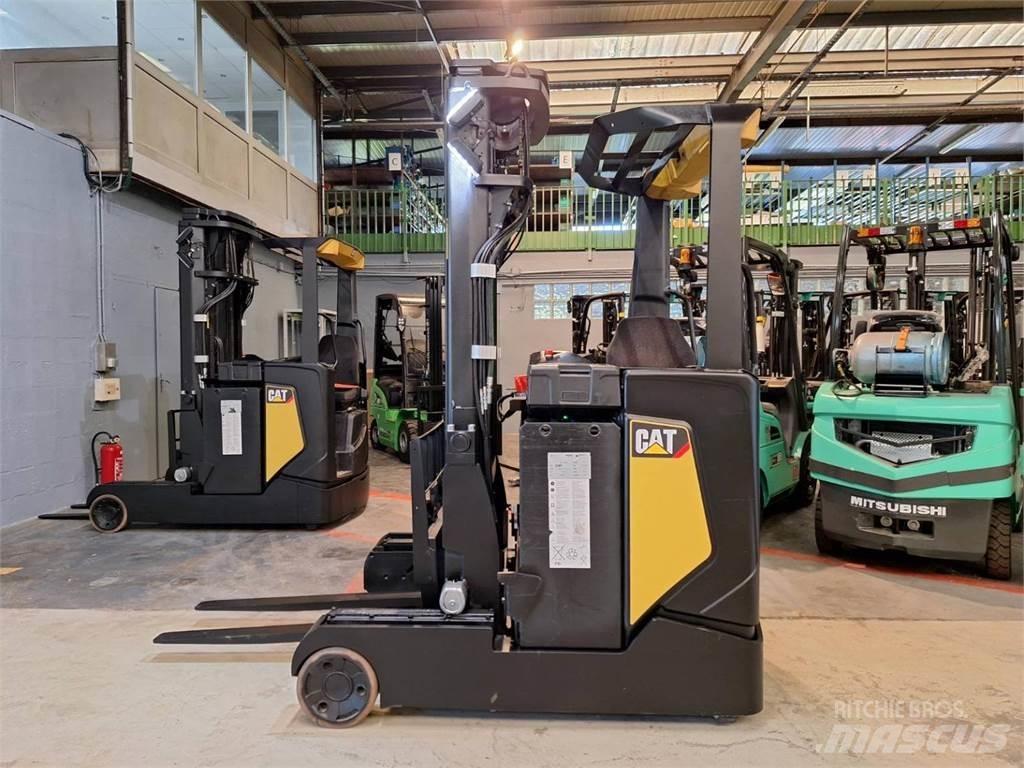 CAT NR16N2 Reachtruck voor hoog niveau