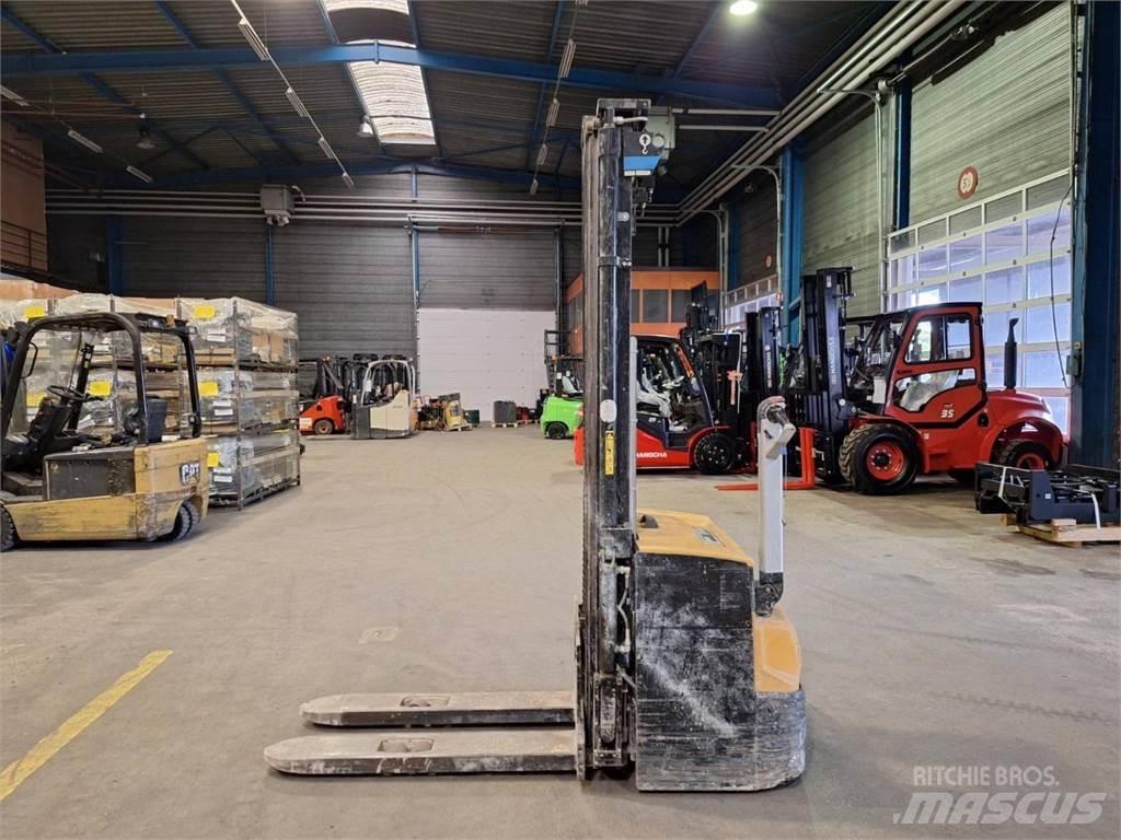 CAT NSP16N2 Stapelaar meeloop