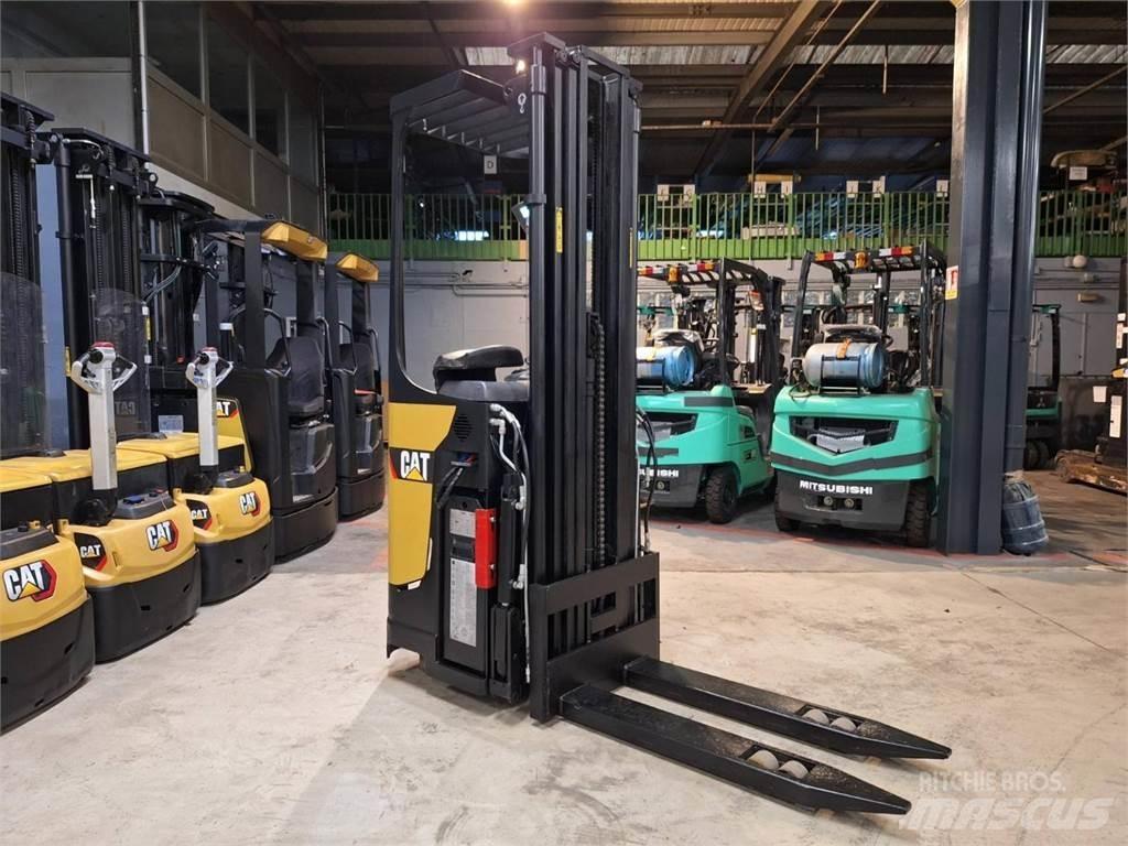 CAT NSR16N2 Zelfrijdende stapelaars