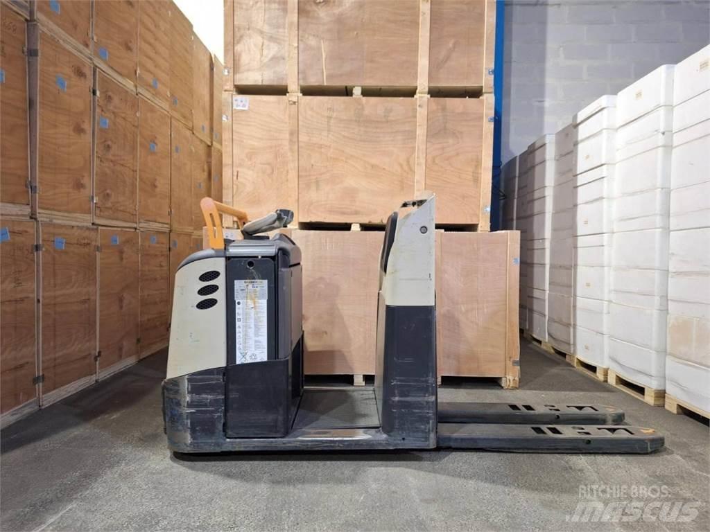 Crown GPC3020 Orderpicker voor laag niveau