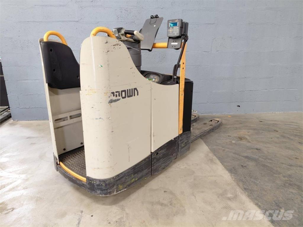 Crown WT3040 Zelfrijdende stapelaars