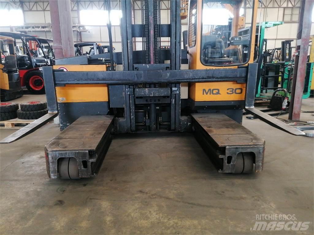 Hubtex MQ30 Zijlader