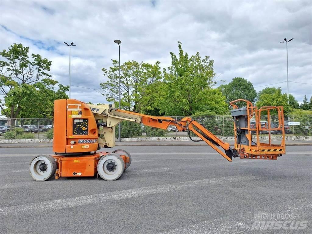 JLG E300AJP Andere liften en hoogwerkers
