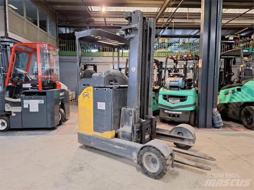 OM XRS20AC Reachtruck voor hoog niveau