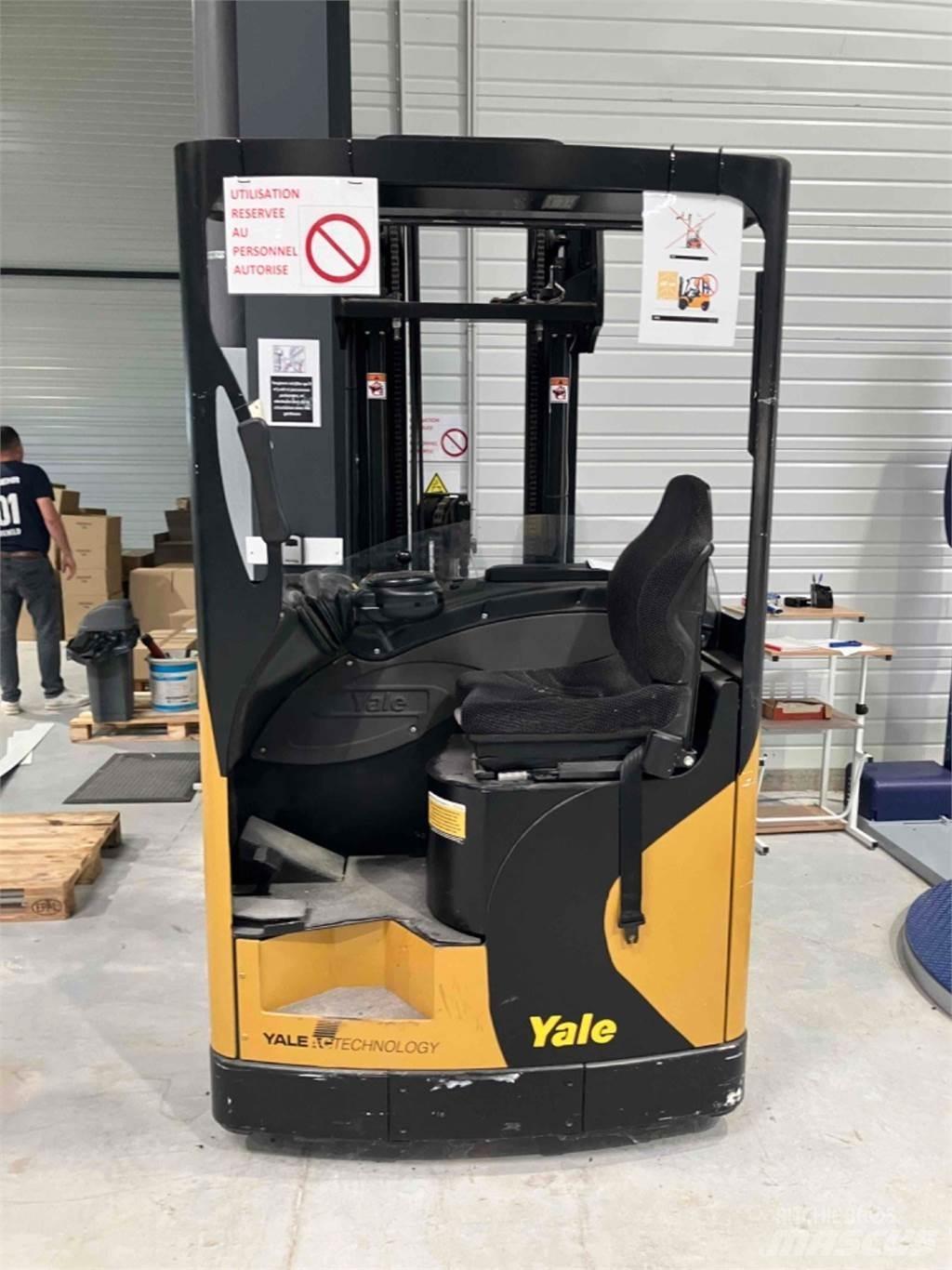Yale MR14 Reachtruck voor hoog niveau