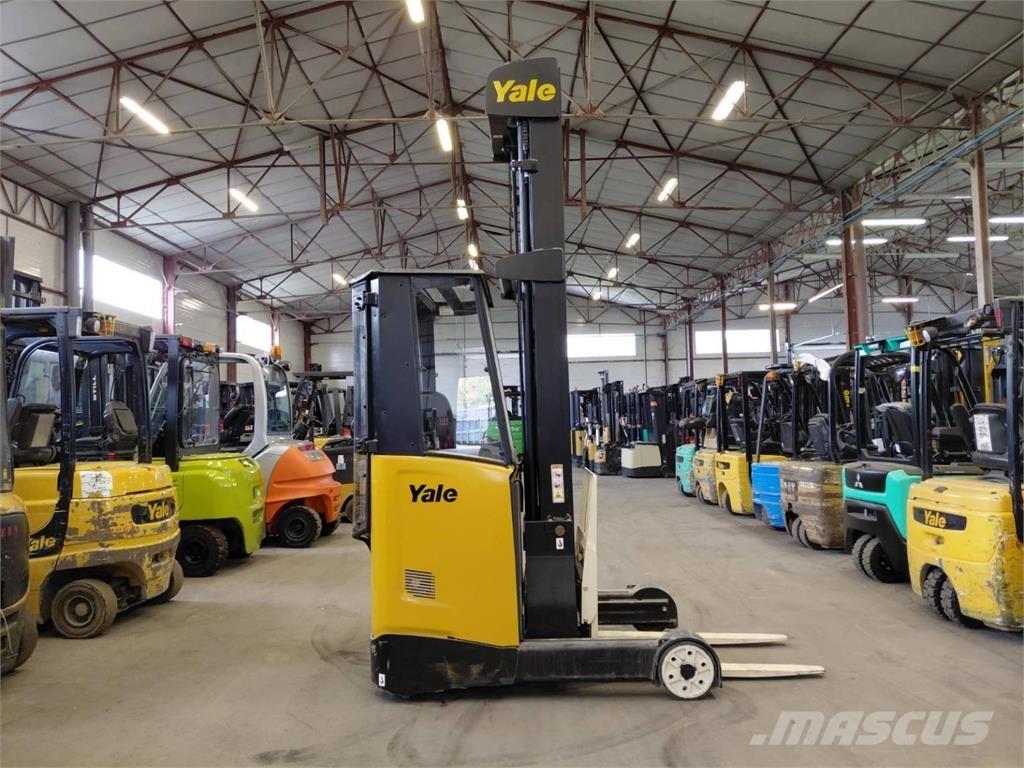 Yale MR14 Reachtruck voor hoog niveau