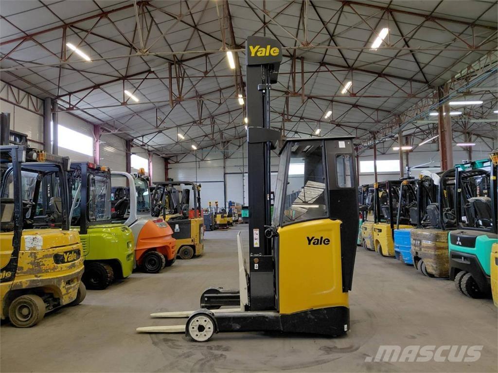 Yale MR14 Reachtruck voor hoog niveau