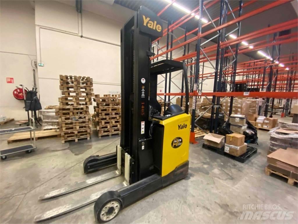 Yale MR14 Reachtruck voor hoog niveau