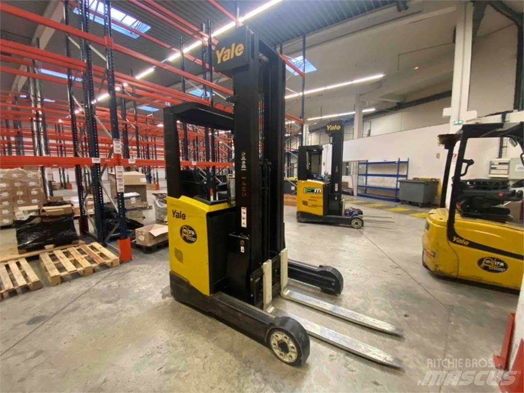 Yale MR14 Reachtruck voor hoog niveau