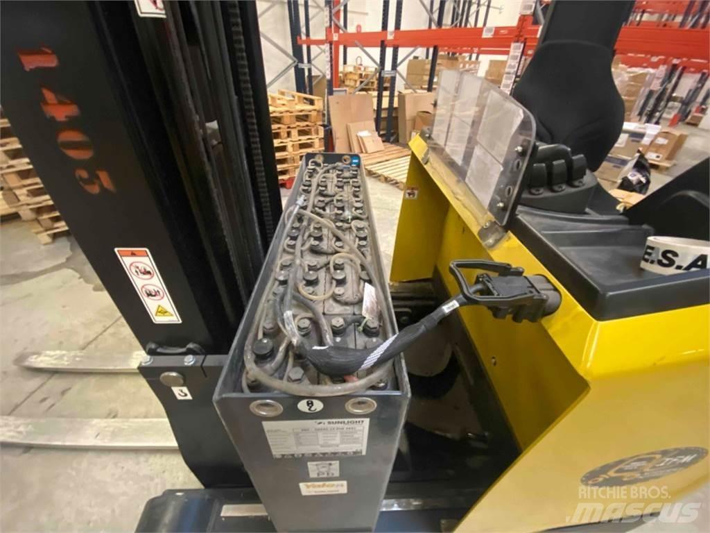 Yale MR14 Reachtruck voor hoog niveau
