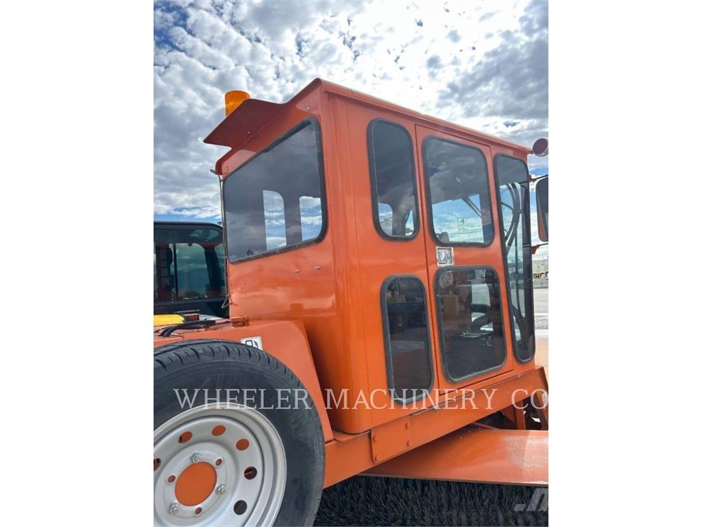 Broce BROOM 4 Veegmachines