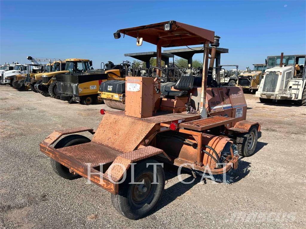 Broce RJ350 Veegmachines