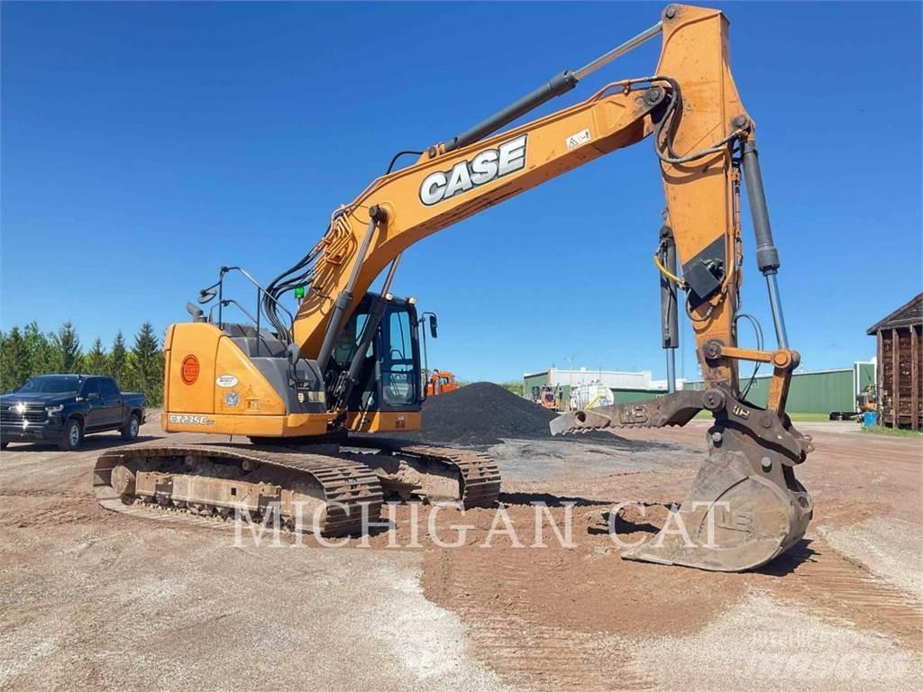 CASE CX235 Rupsgraafmachines