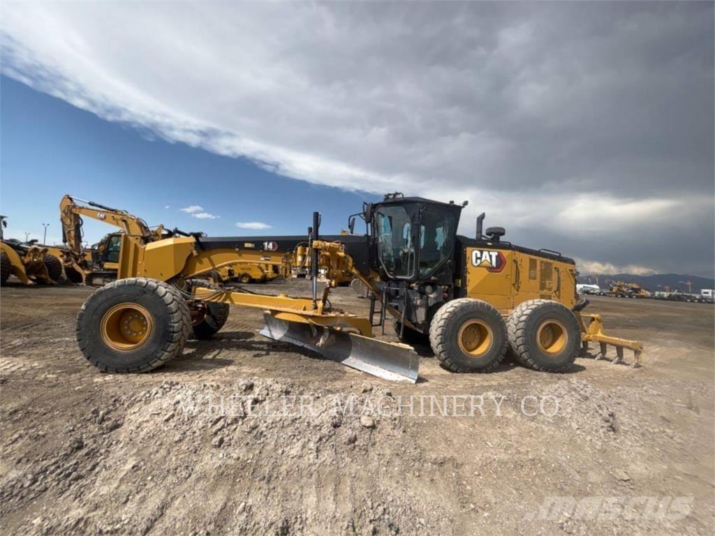 CAT 14 Graders