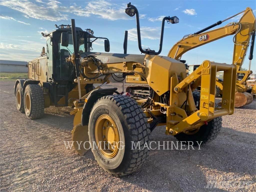 CAT 140 AWD Graders