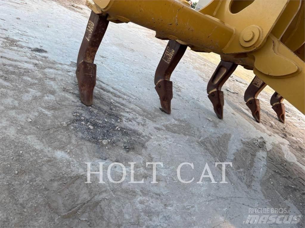 CAT 140 JOY3 Graders