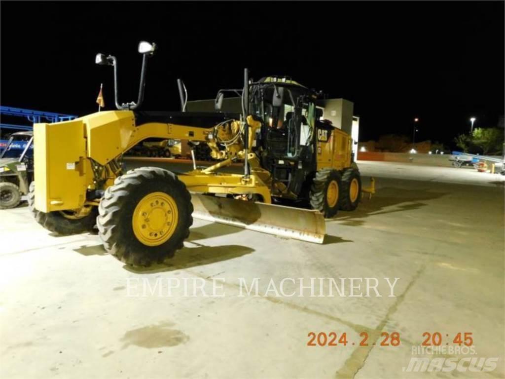 CAT 140M2 AWD Graders
