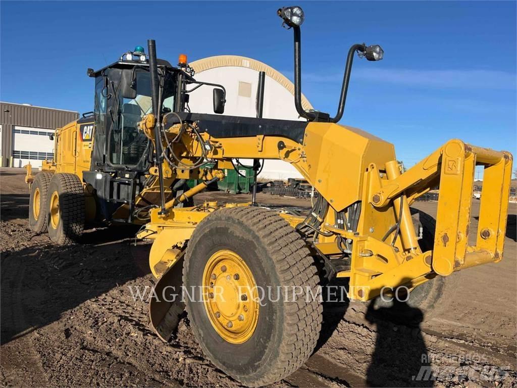 CAT 140M3 AWD Graders