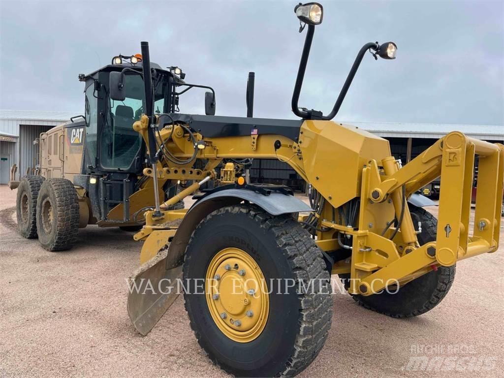 CAT 140M3 AWD Graders