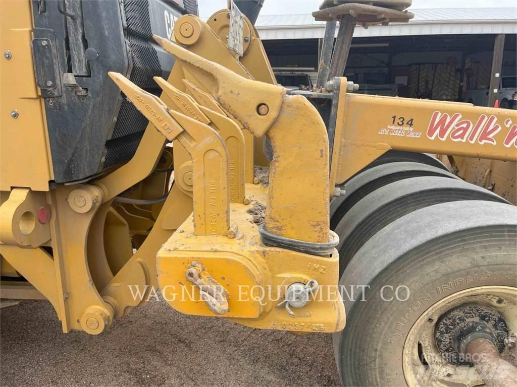 CAT 140M3 AWD Graders