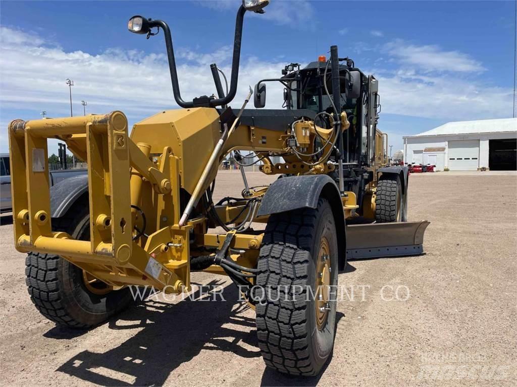 CAT 140M3 AWD Graders
