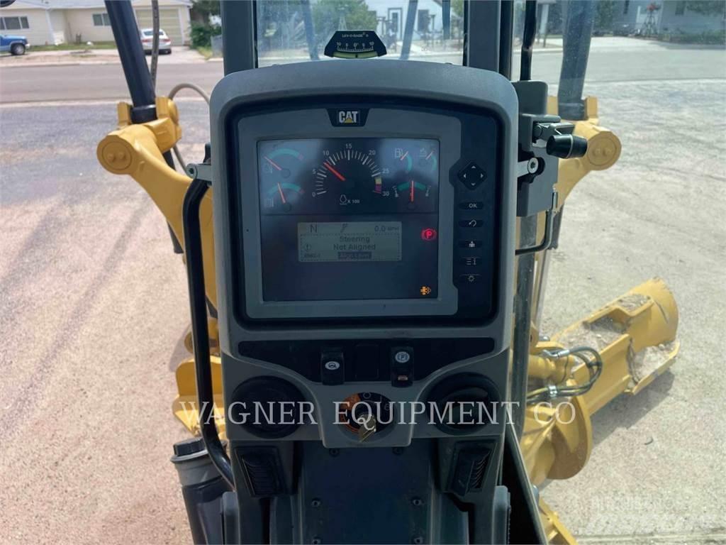 CAT 140M3 AWD Graders