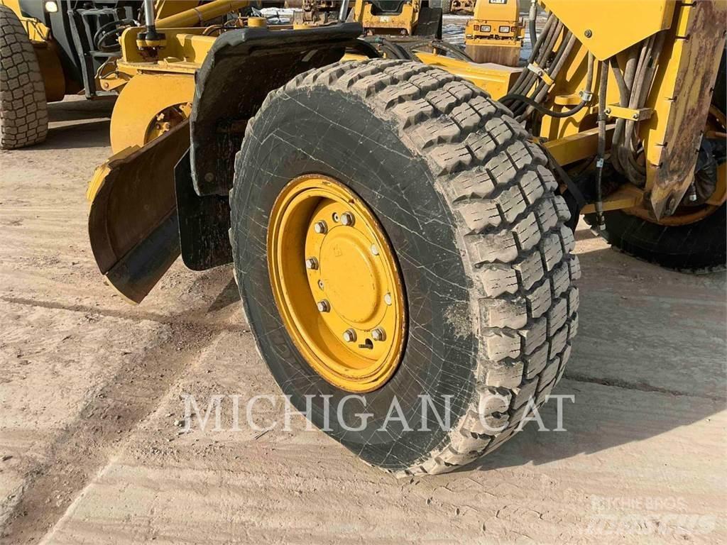 CAT 140M3 AWD Graders