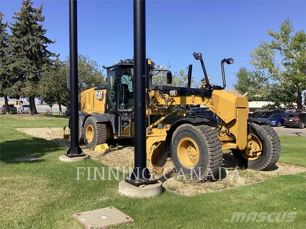 CAT 150-15 Graders