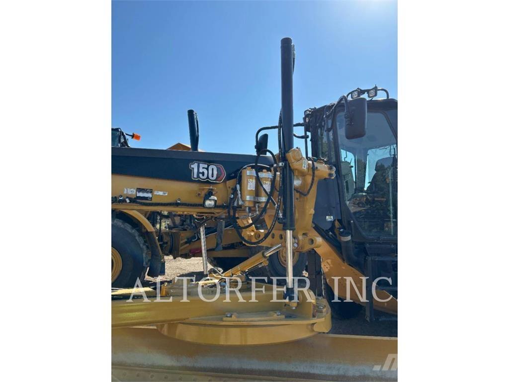CAT 150-15AWD Graders