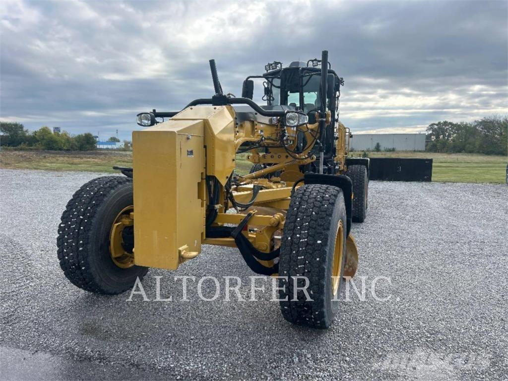 CAT 150-15AWD Graders