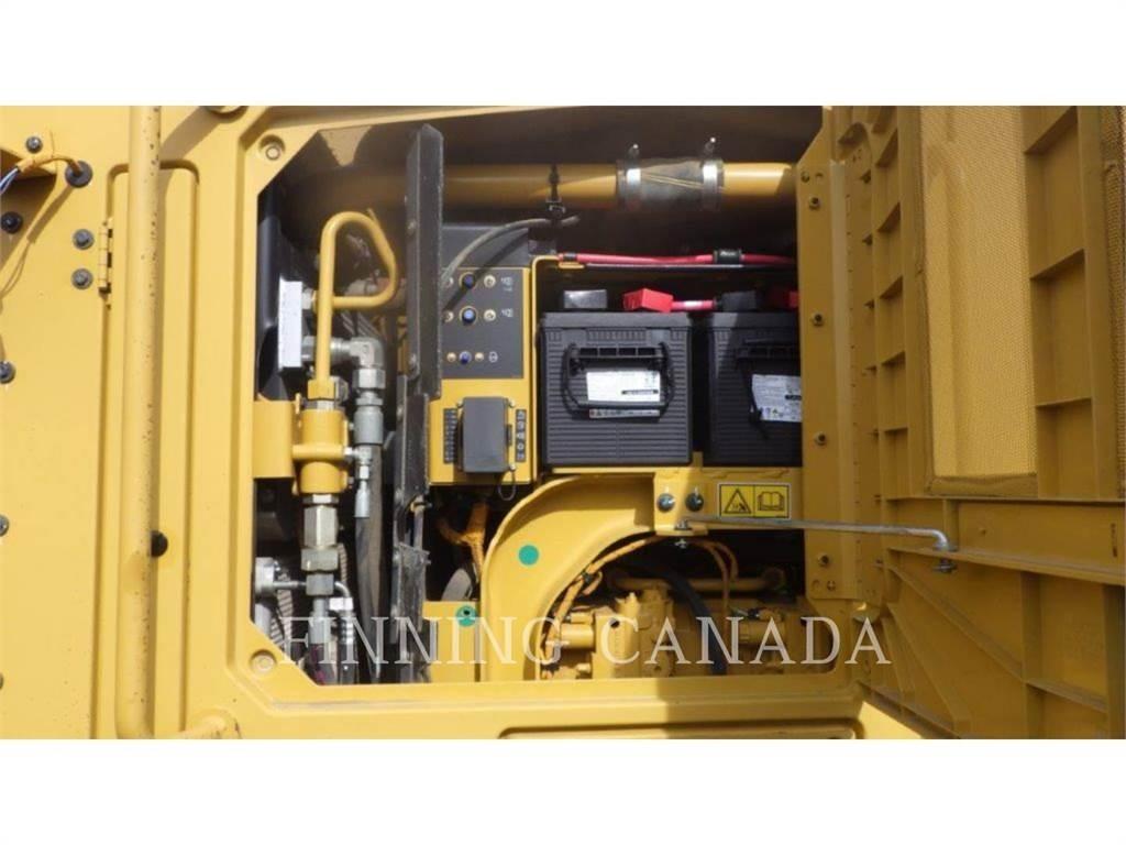 CAT 160-15 AWD Graders