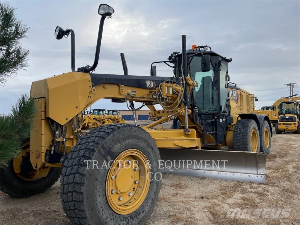 CAT 160 AWD Graders