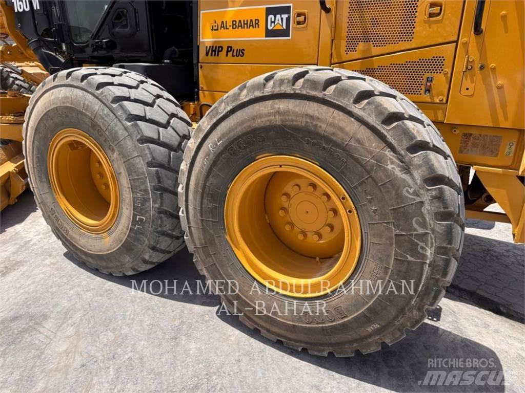 CAT 160M AWD Graders