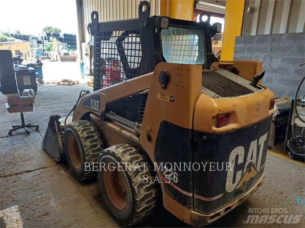 CAT 226 Schrankladers