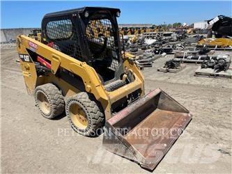 CAT 226D Schrankladers