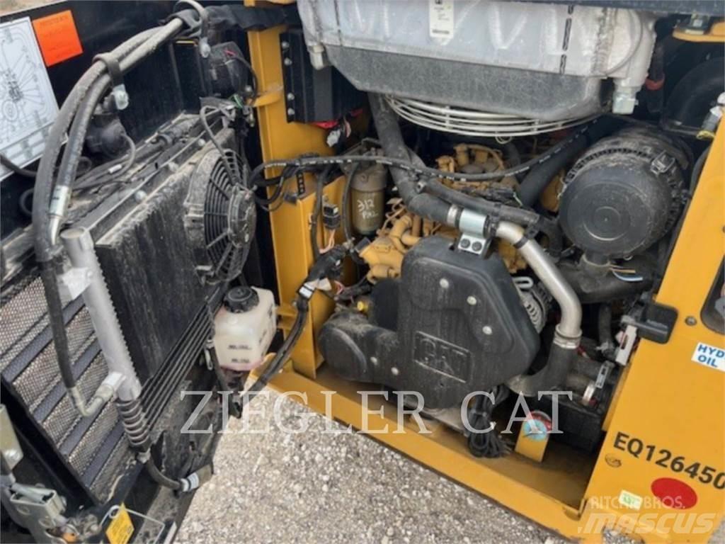 CAT 226D Schrankladers