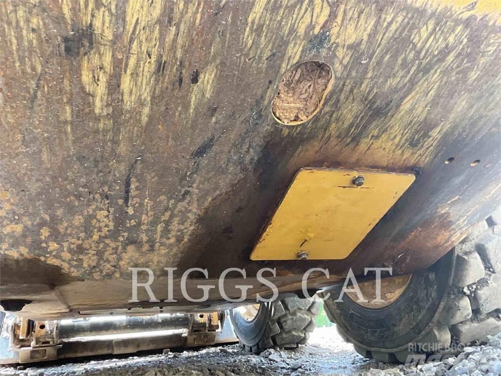 CAT 226D Schrankladers