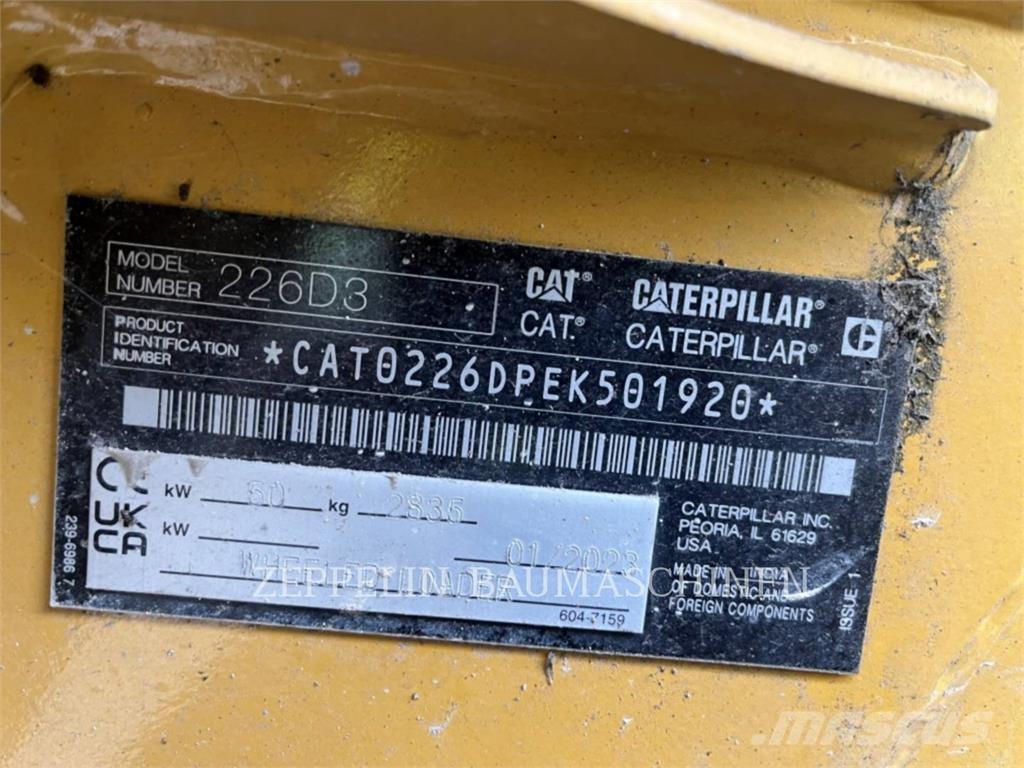 CAT 226D Schrankladers
