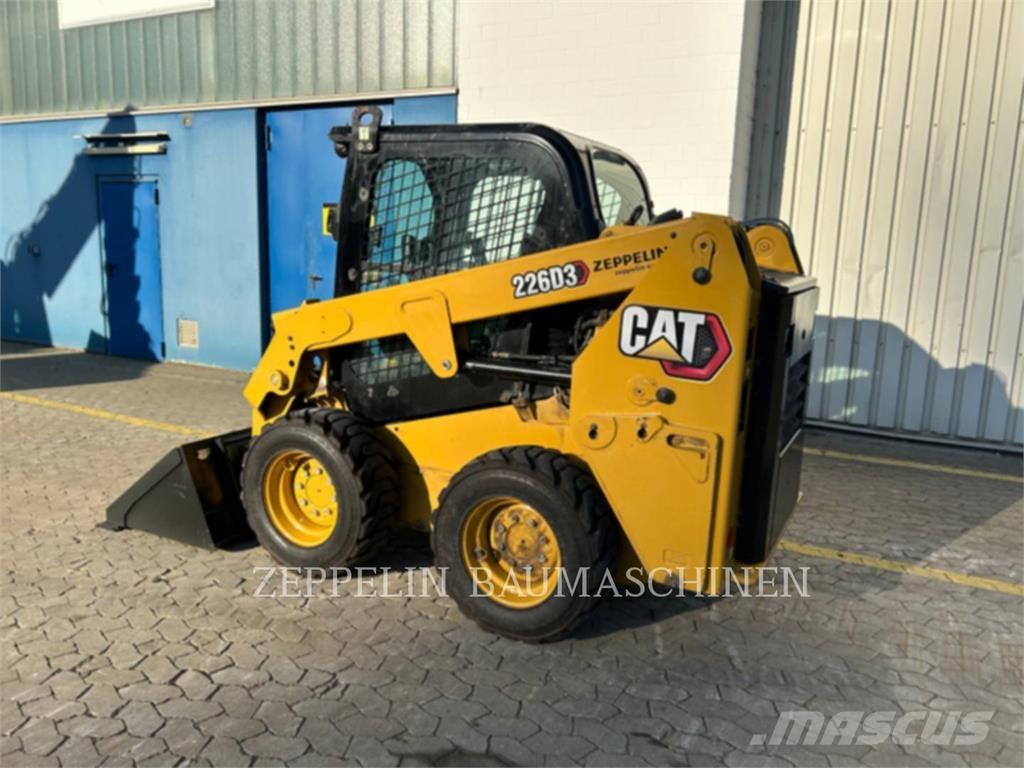 CAT 226D Schrankladers