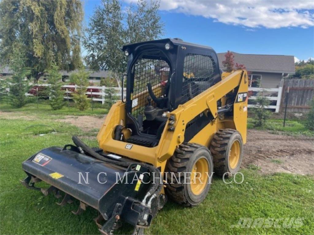 CAT 226D Schrankladers