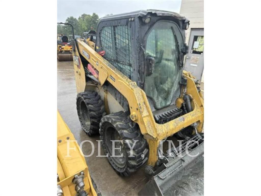 CAT 226D3 Schrankladers