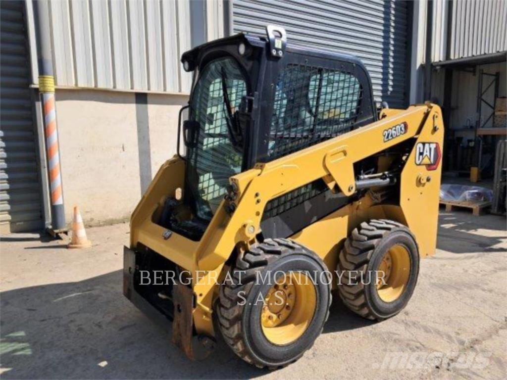 CAT 226D3 Schrankladers