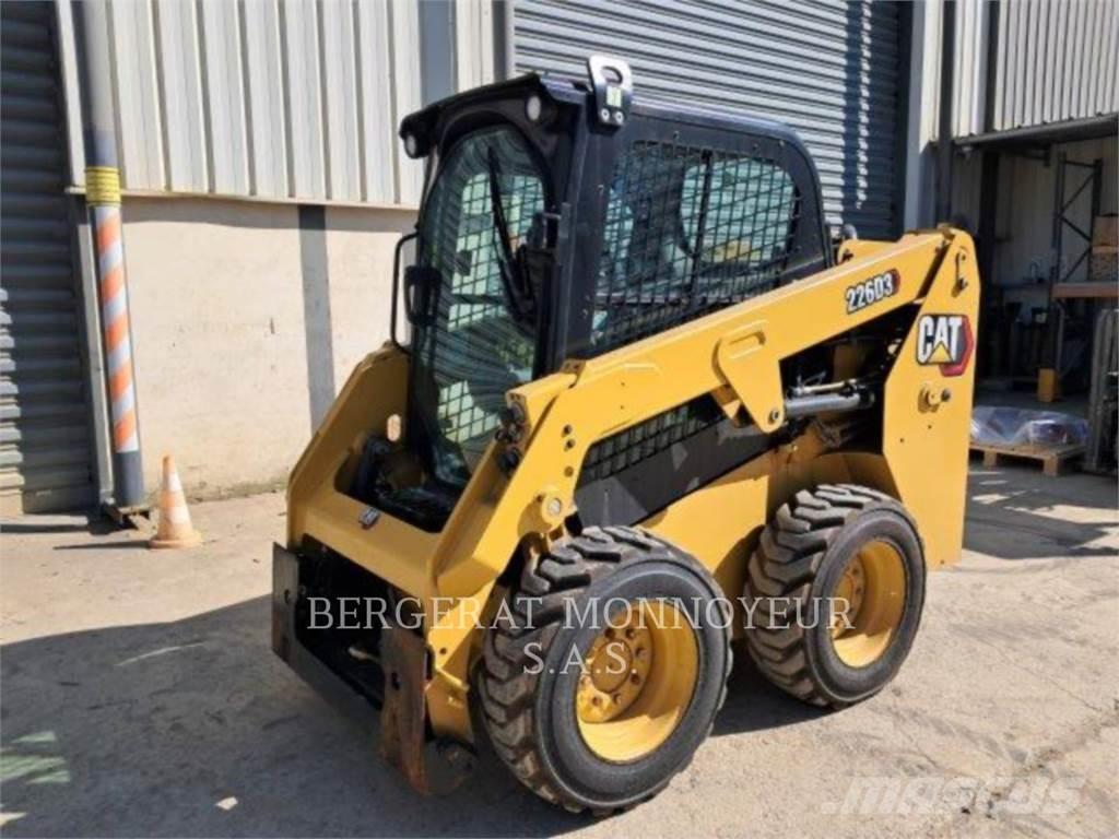 CAT 226D3 Schrankladers