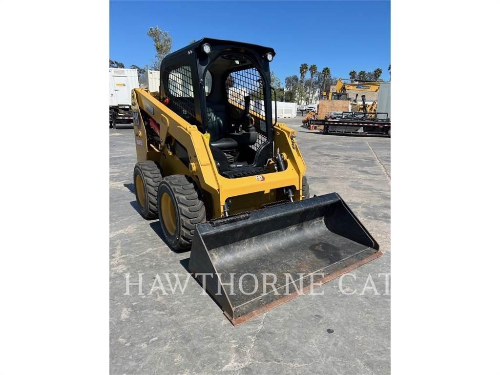 CAT 226D3 Schrankladers