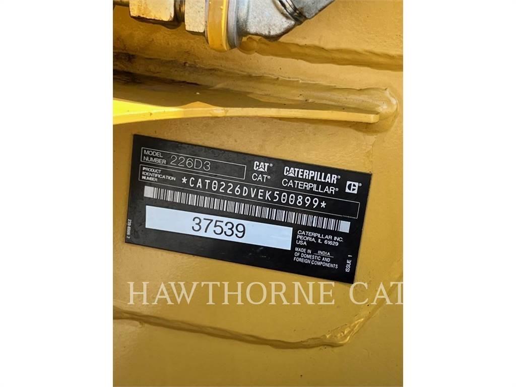 CAT 226D3 Schrankladers