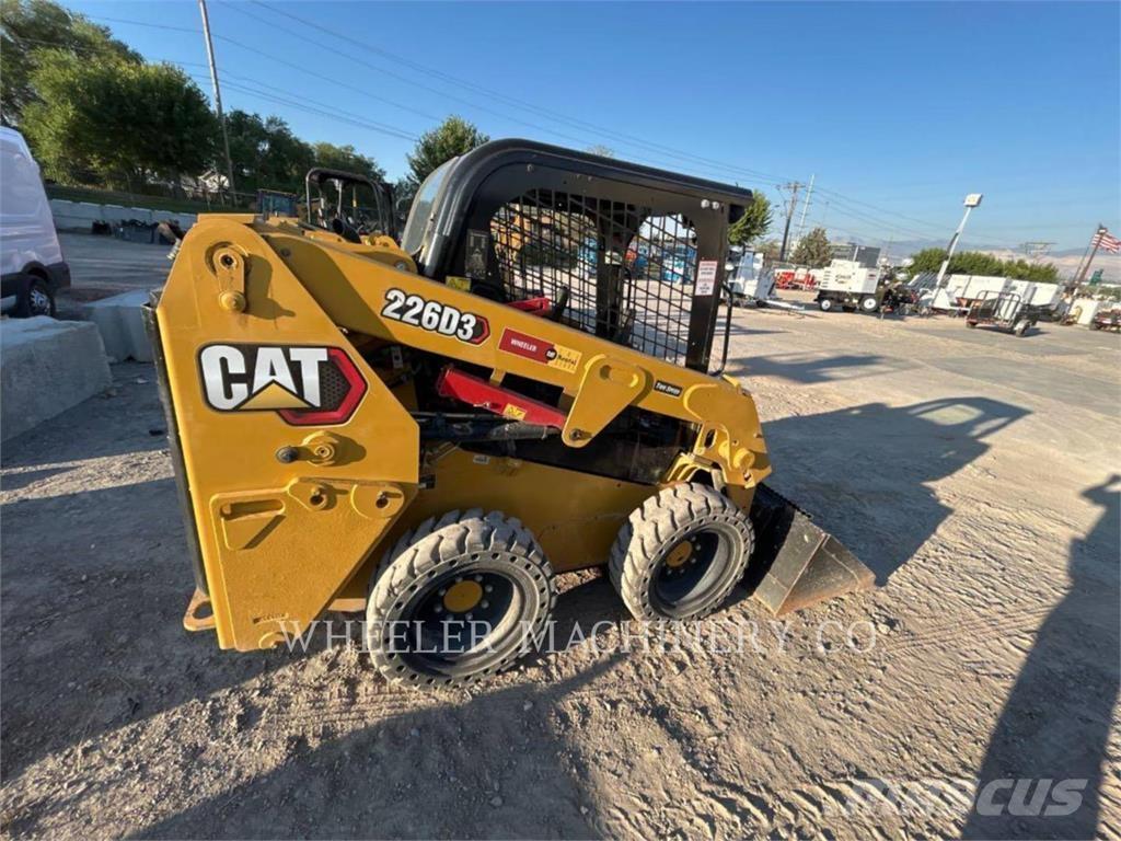 CAT 226D3 C1H2 Schrankladers