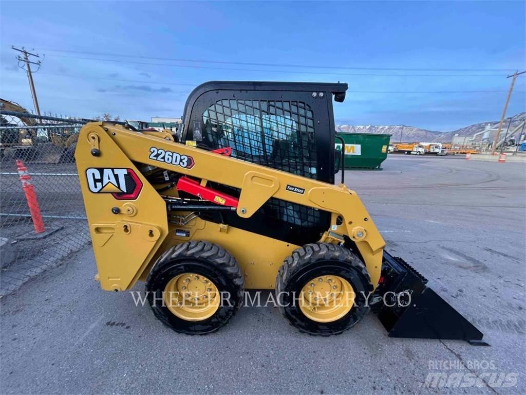 CAT 226D3 C3H2 Schrankladers
