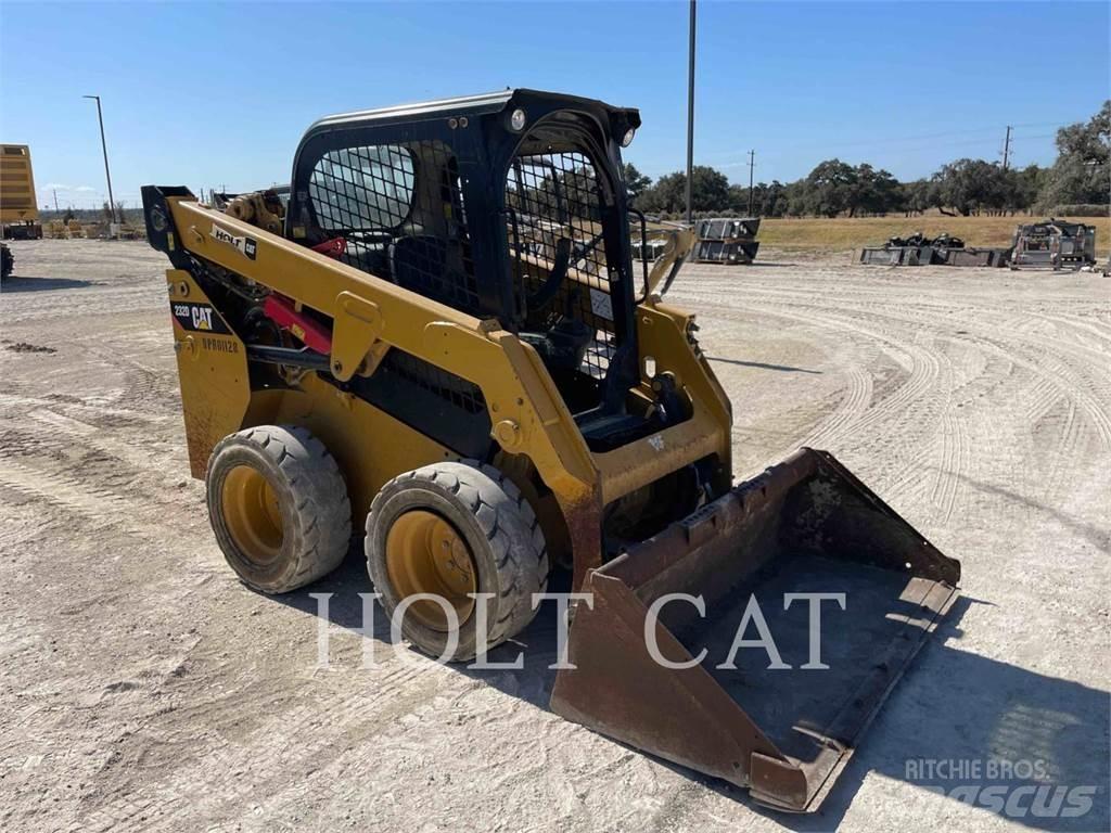 CAT 232D Schrankladers