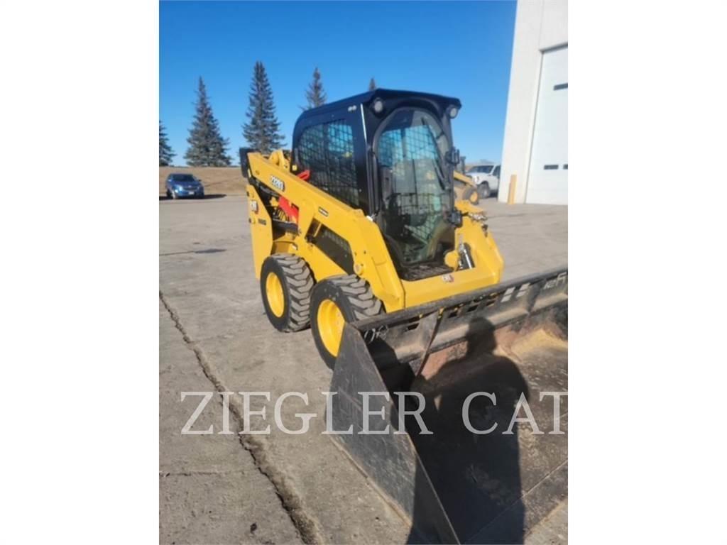 CAT 232D3 Schrankladers